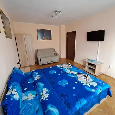 Варна Хостел דירה