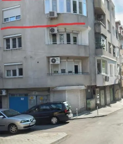 Варна Хостел *